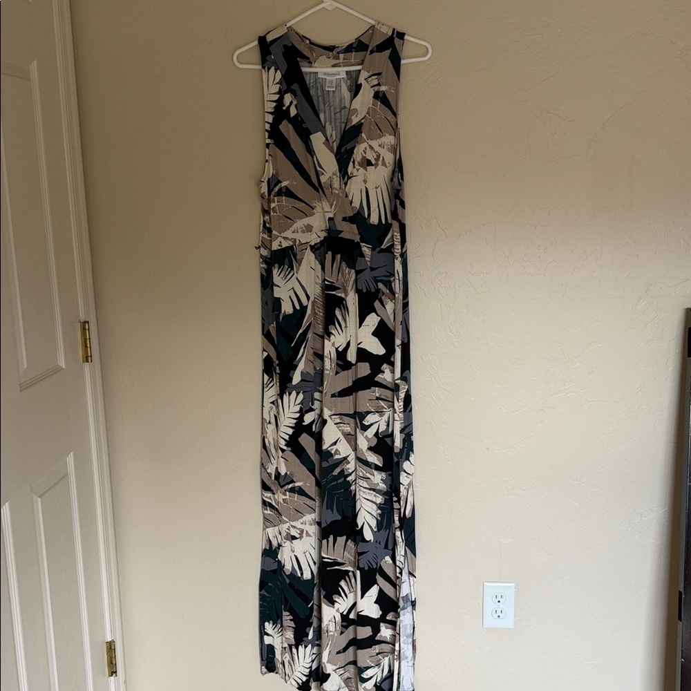 Motherhood Maternity Leaf Print Maxi Dress